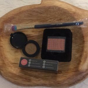 2/$20 Natural Neutrals Makeup kit
